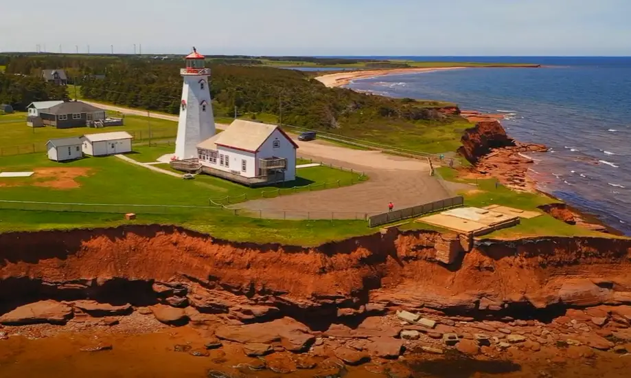 island walk lighthouse