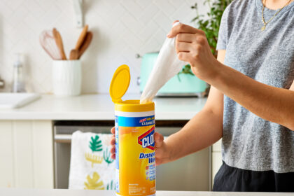 disinfecting wipes